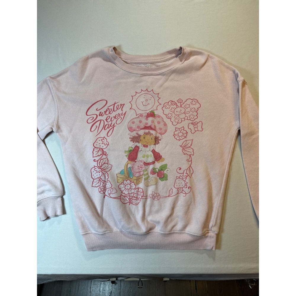 Strawberry Shortcake Hybrid Sweeter Every Day Pink Graphic Sweatshirt XXS Womens
